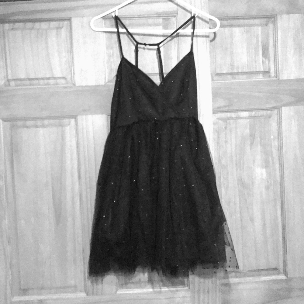 Short black polka-dot mesh homecoming dress